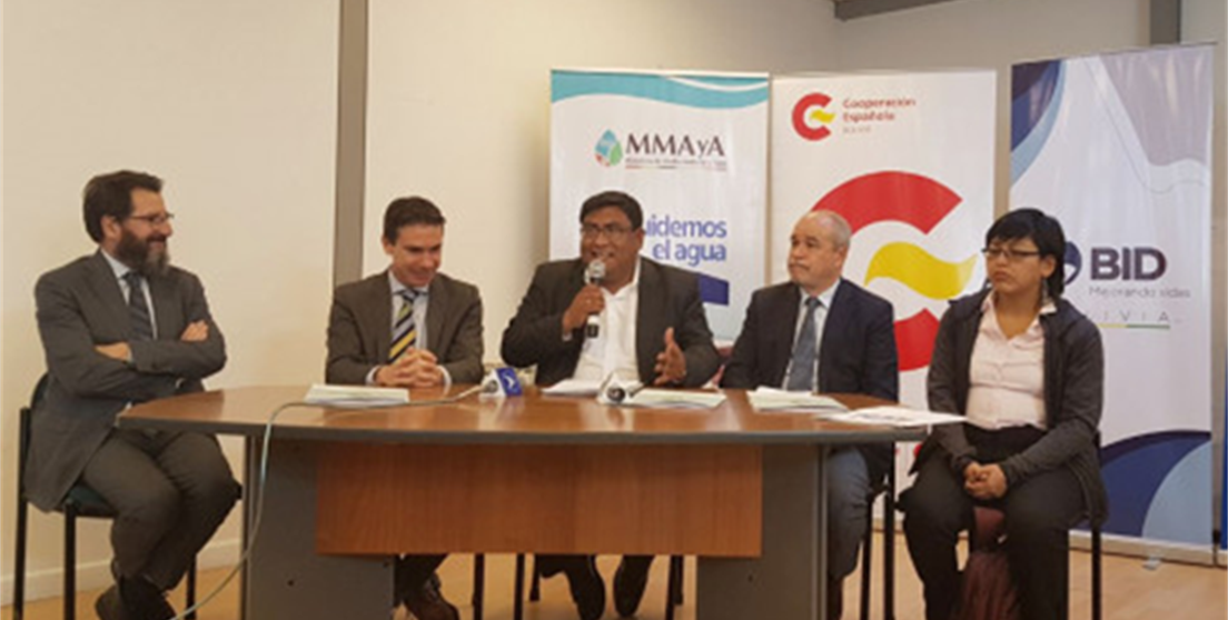 Ministro del Agua en presentación de la Estrategia