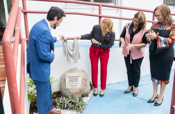 Homenaje póstumo a José Antonio González Mancebo por su gran labor frente a la Oficina Española ...