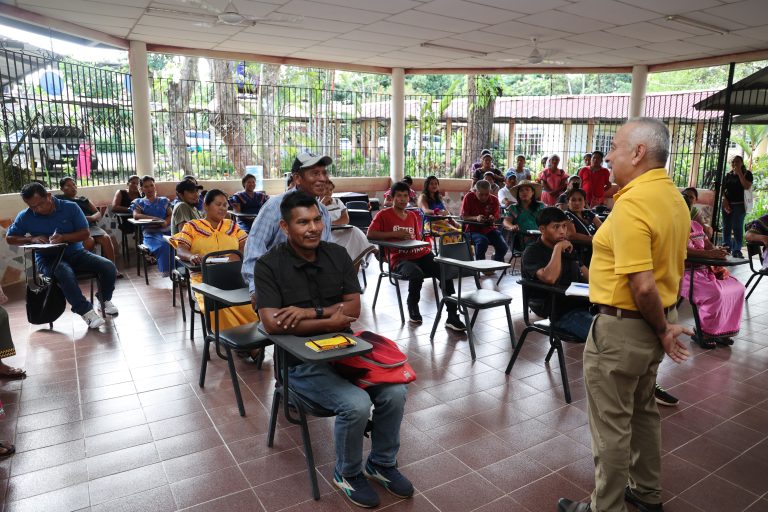 foto 3 AECID y CECOMRO fortalecen las capacidades de líderes y lideresas comunitarias para el desarrollo integral de la Gobernanza y Derechos Humanos en la Comarca Ngäbe-Buglé